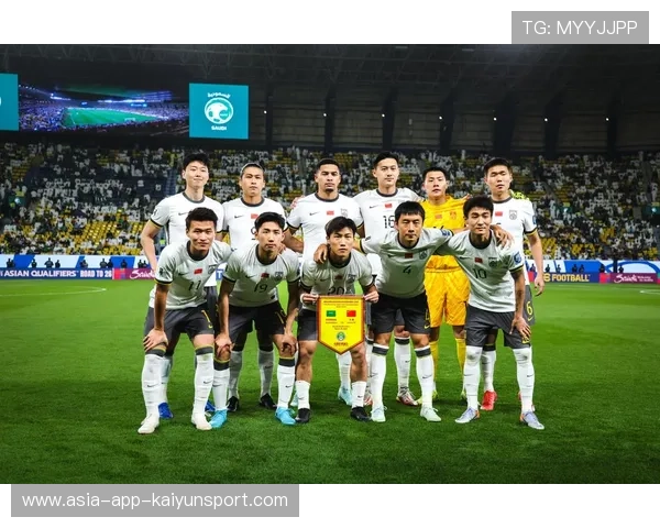 国足世预赛最新战报，中国队客场逼平强敌积累宝贵积分