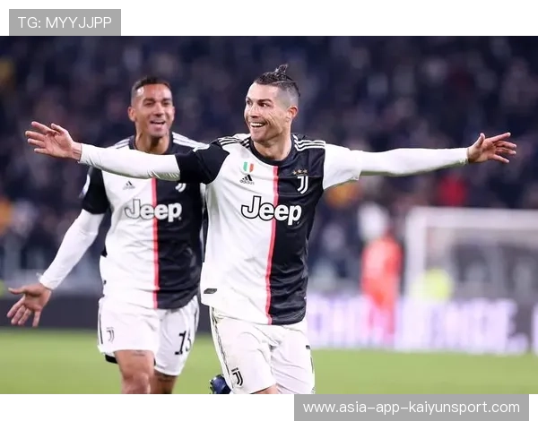 尤文图斯4比1血洗帕尔马，布雷默角球混战中头球梅开二度