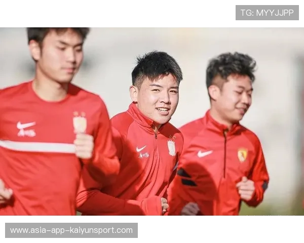 徐彬正式签约狼队,英超U21赛季即将亮相